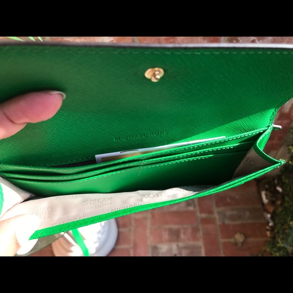 Michael Kors studded dillon satchel bag+wallet set - Picture 8 of 8